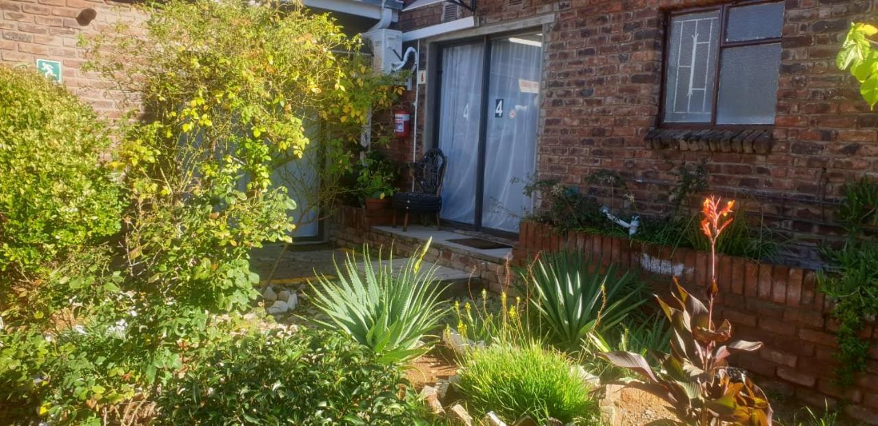 Aliwal Villa Guest Lodge 外观 照片