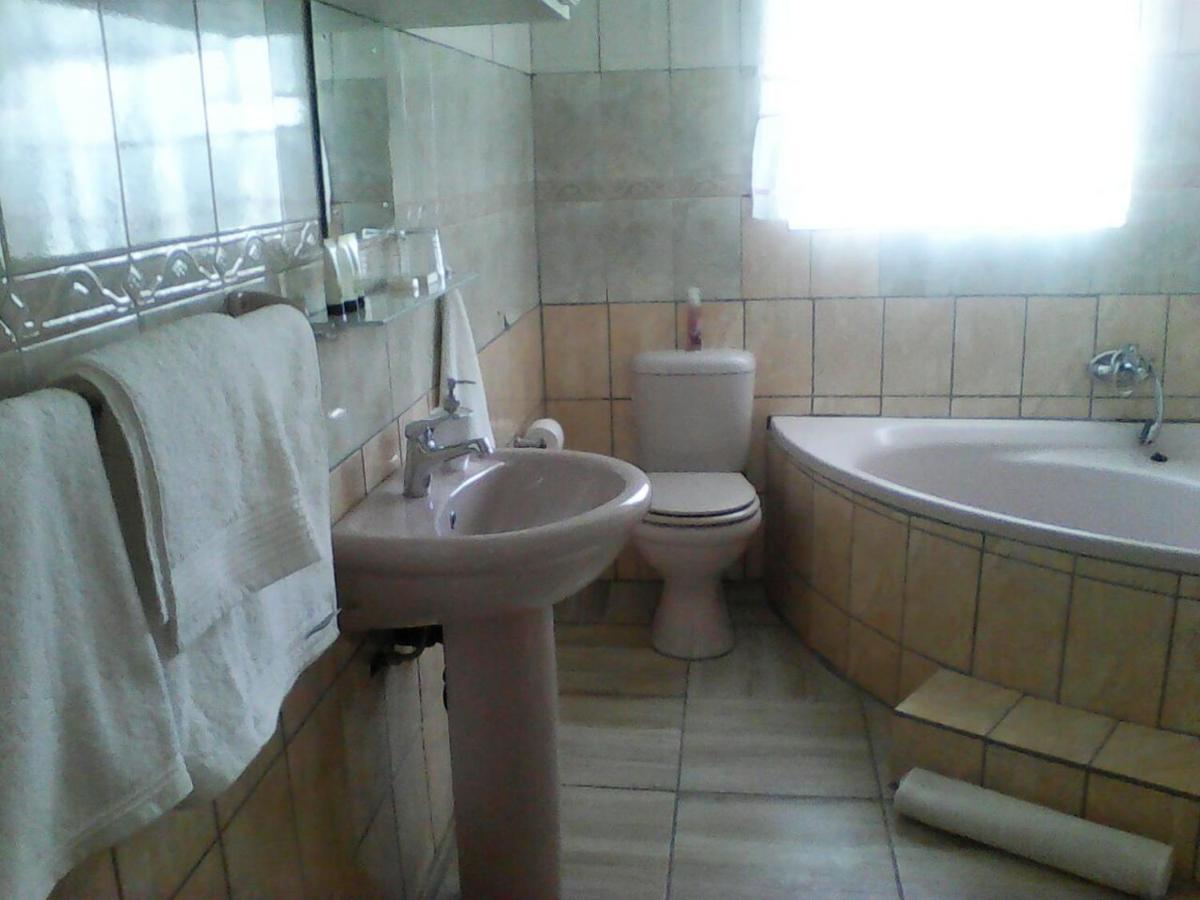 Aliwal Villa Guest Lodge 外观 照片