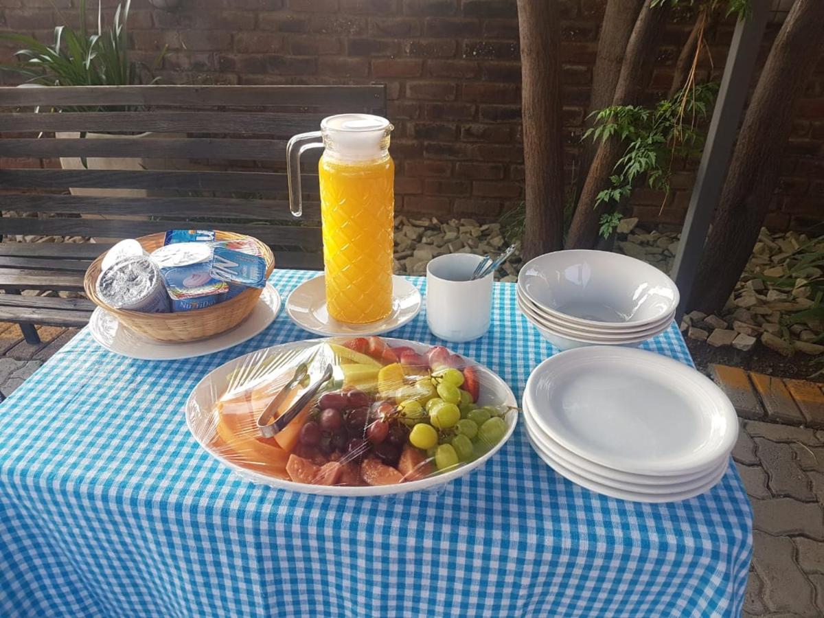 Aliwal Villa Guest Lodge 外观 照片