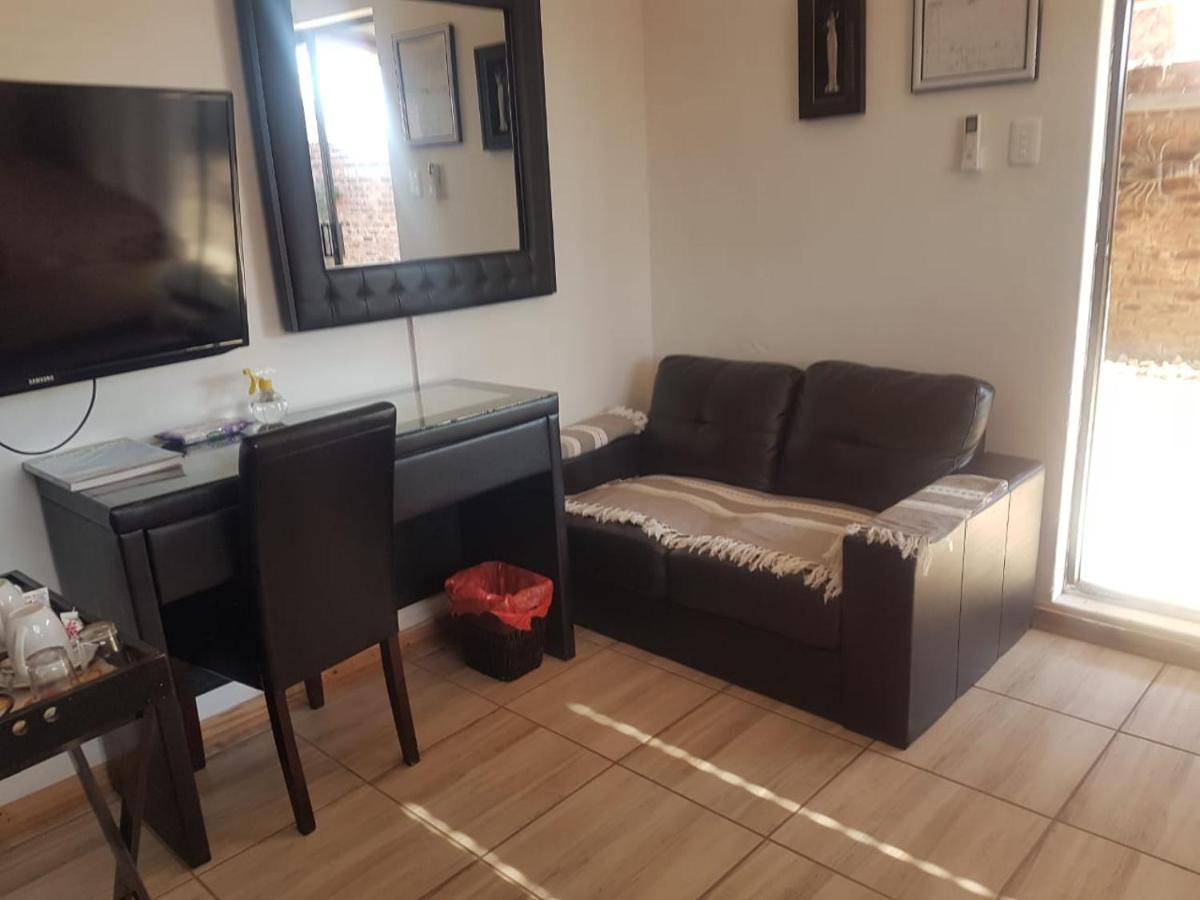 Aliwal Villa Guest Lodge 外观 照片