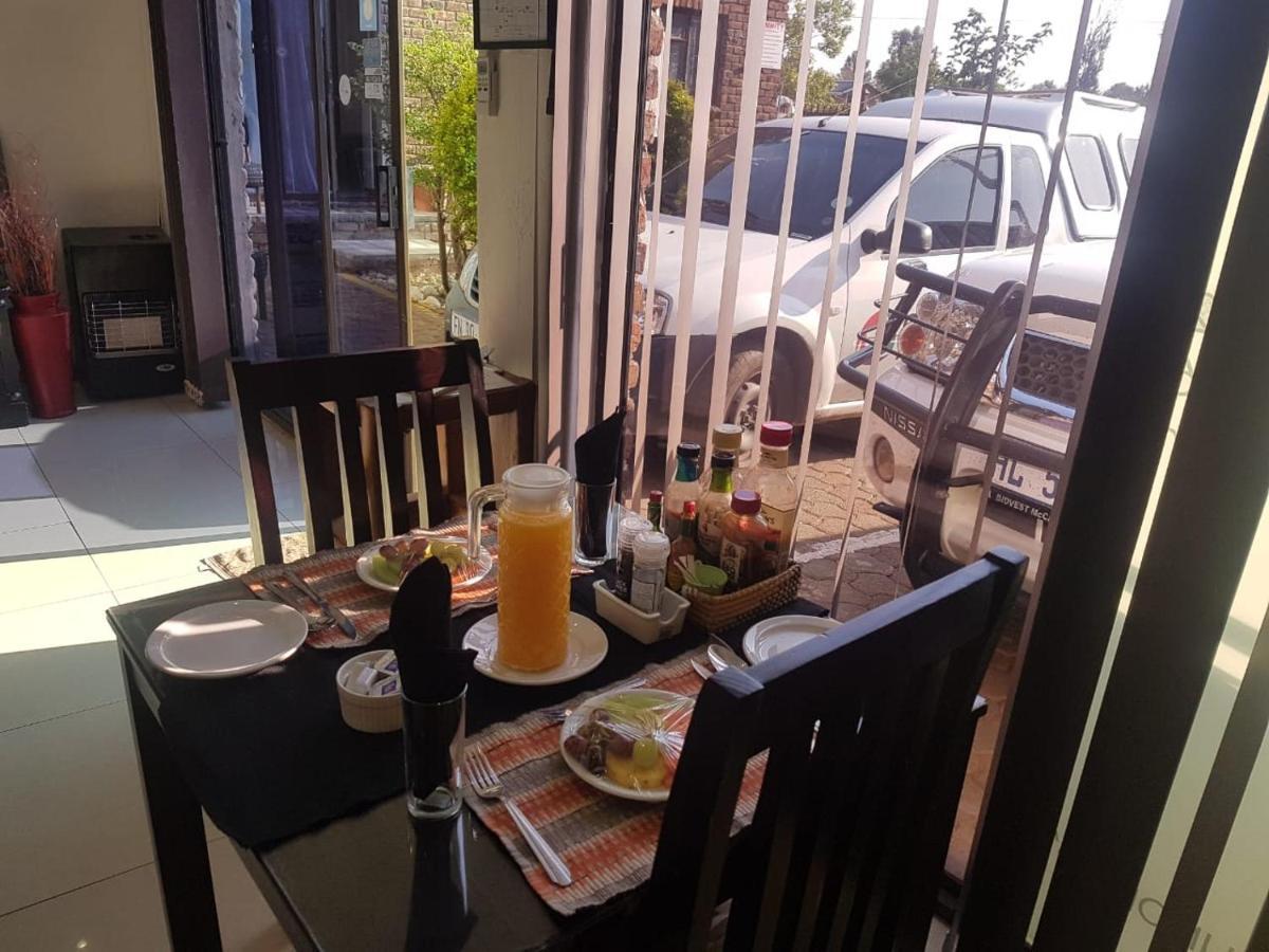 Aliwal Villa Guest Lodge 外观 照片
