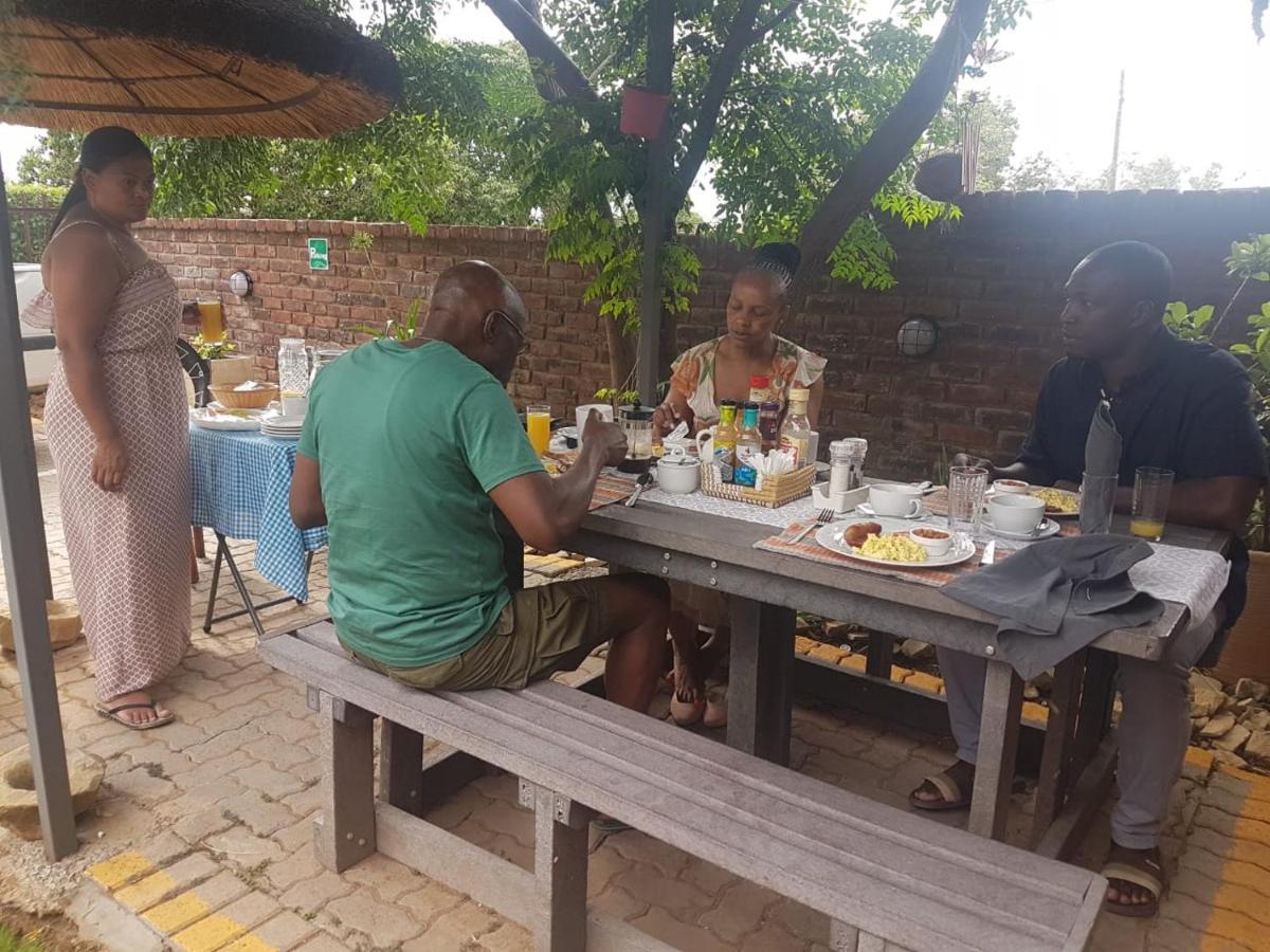Aliwal Villa Guest Lodge 外观 照片