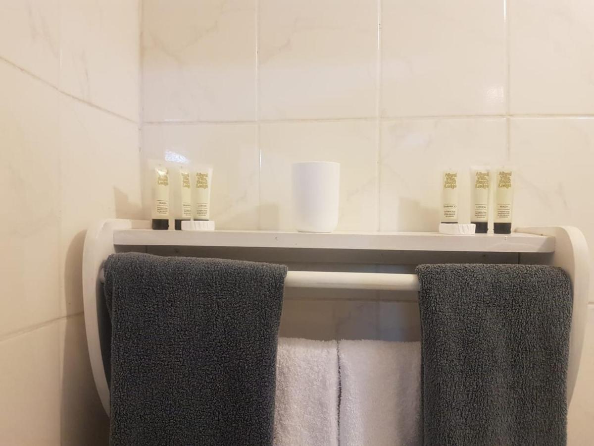 Aliwal Villa Guest Lodge 外观 照片